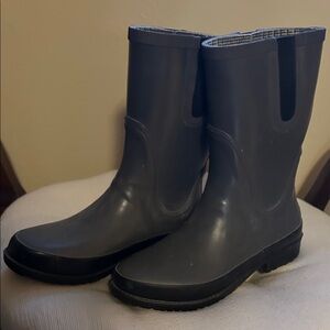 L.L. Bean women’s Gray Wellie Boots size 8